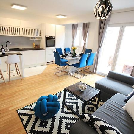 Apartman Ela 마카르스카 외부 사진